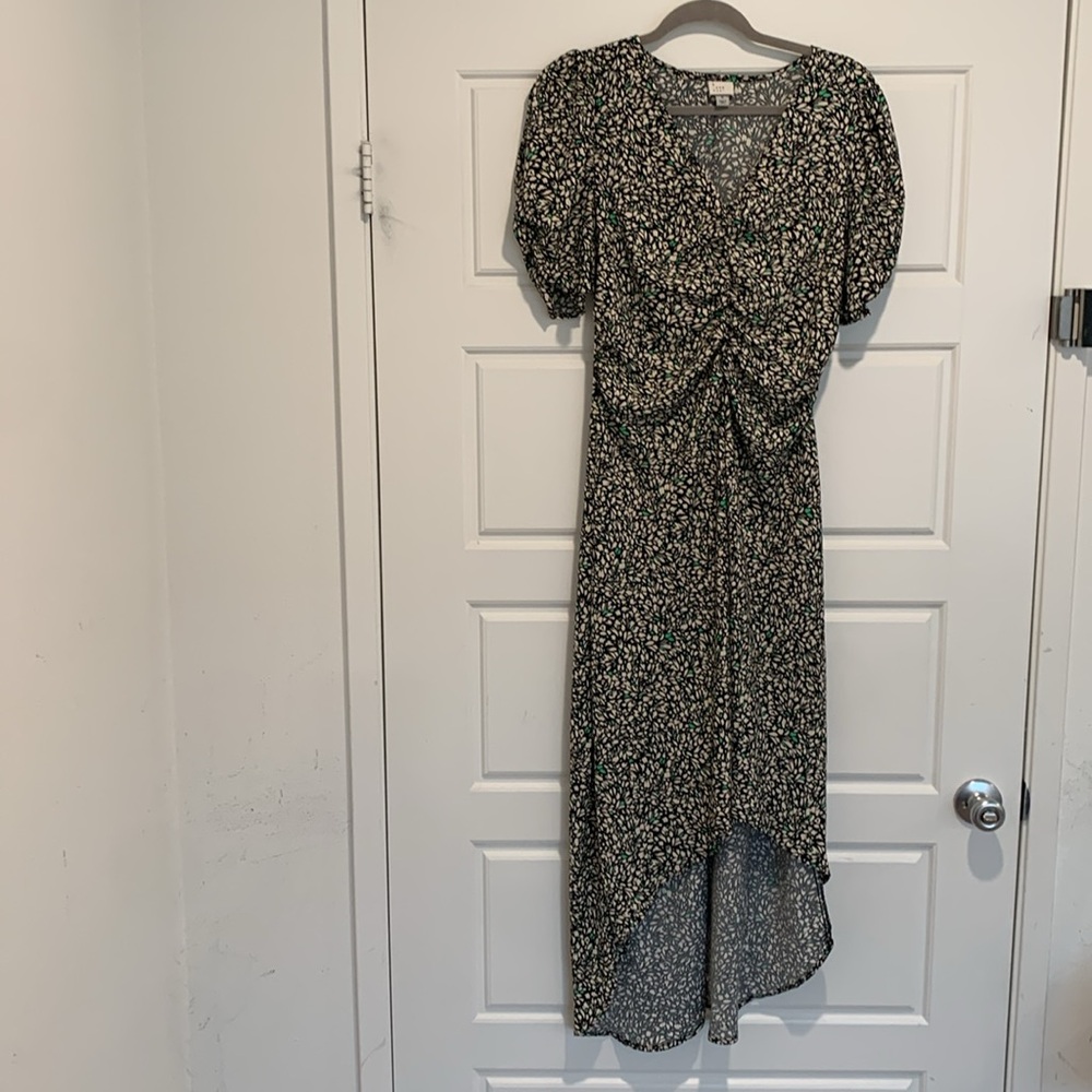 A New Day Crepe Short Sleeve Floral Midi Dress - Picture 5 of 13